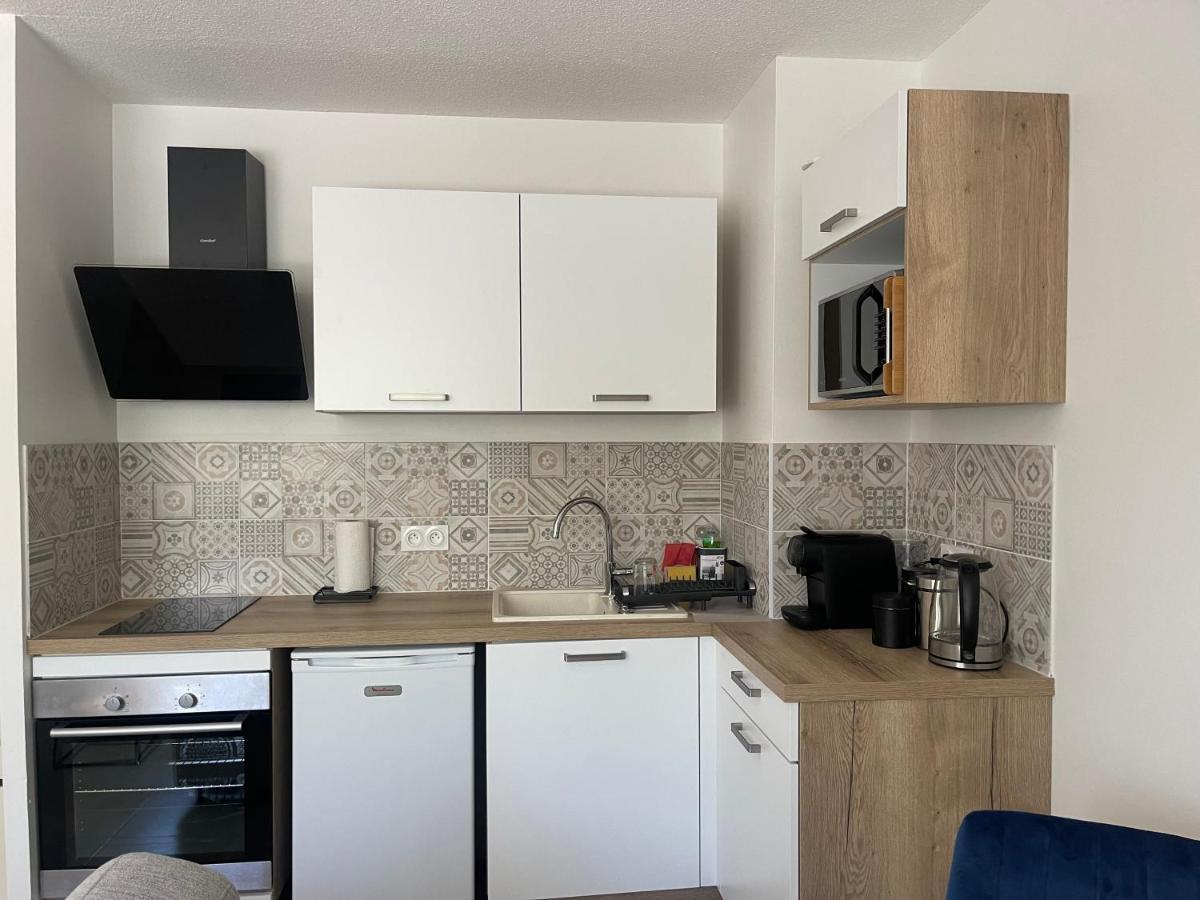 Au Calme Proche Centre-Ville, Studio Renove Avec Equipements Neufs Et Parking Prive Гап Экстерьер фото